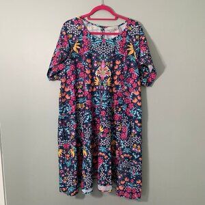 NWOT Luukse Floral Shift Dress Women 4X Navy Blue Short Sleeve Crew‎ Neck Boho
